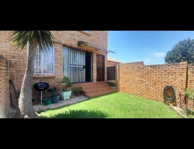 2 BEDROOM PROPERTY TO RENT IN THATCHFIELD